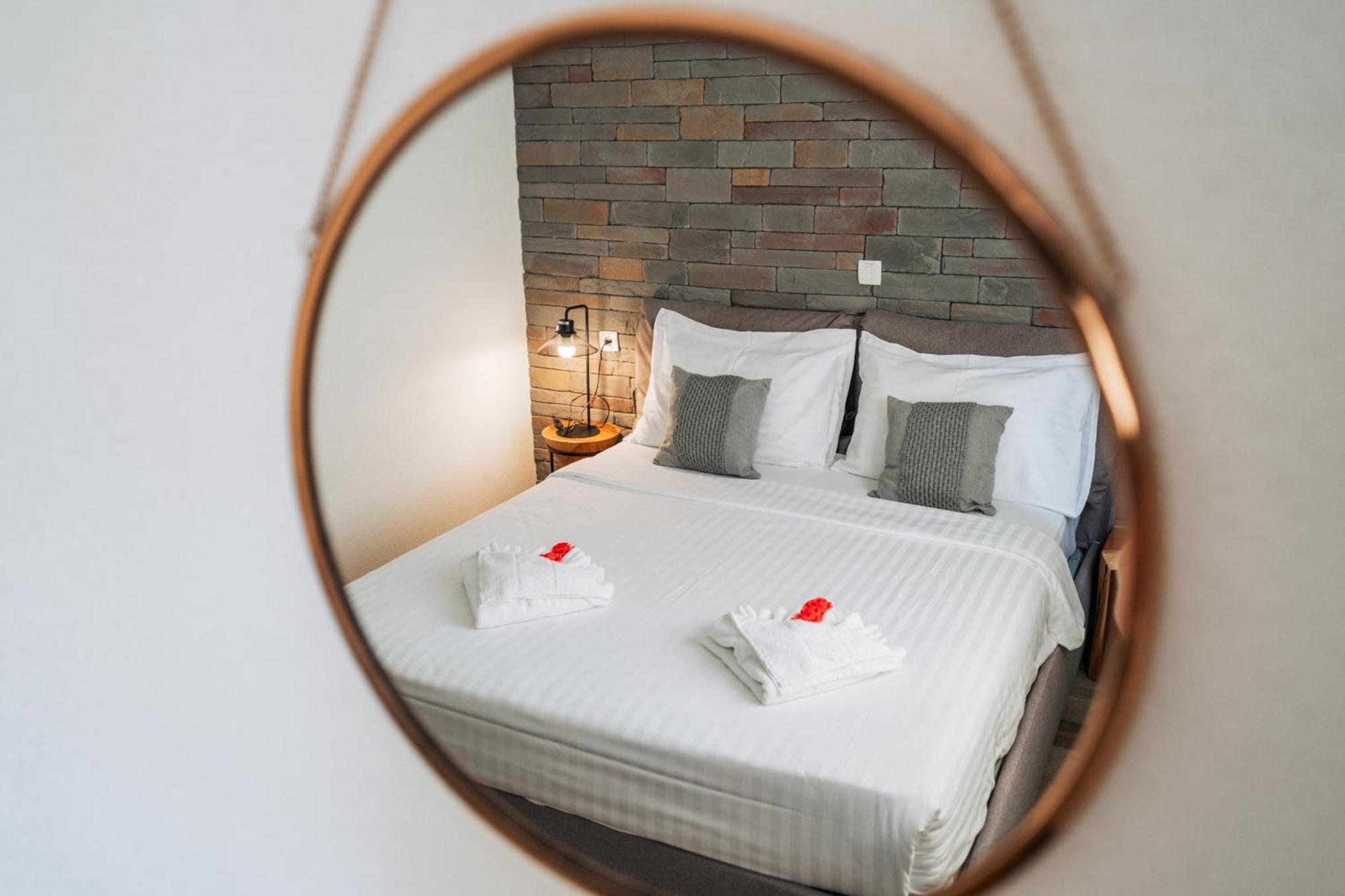 Rezidenca Ortus Hotel Ankaran Buitenkant foto