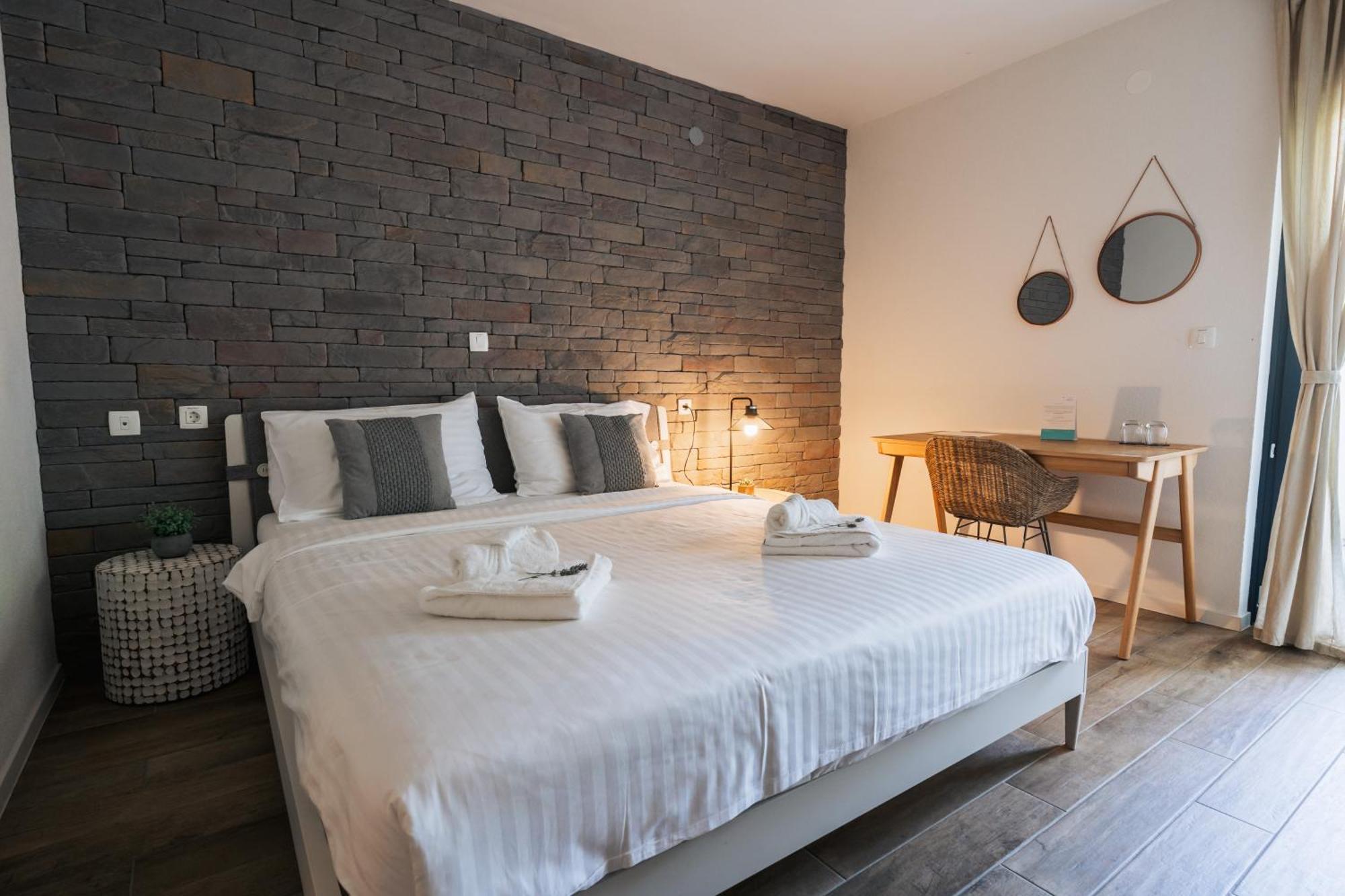 Rezidenca Ortus Hotel Ankaran Buitenkant foto