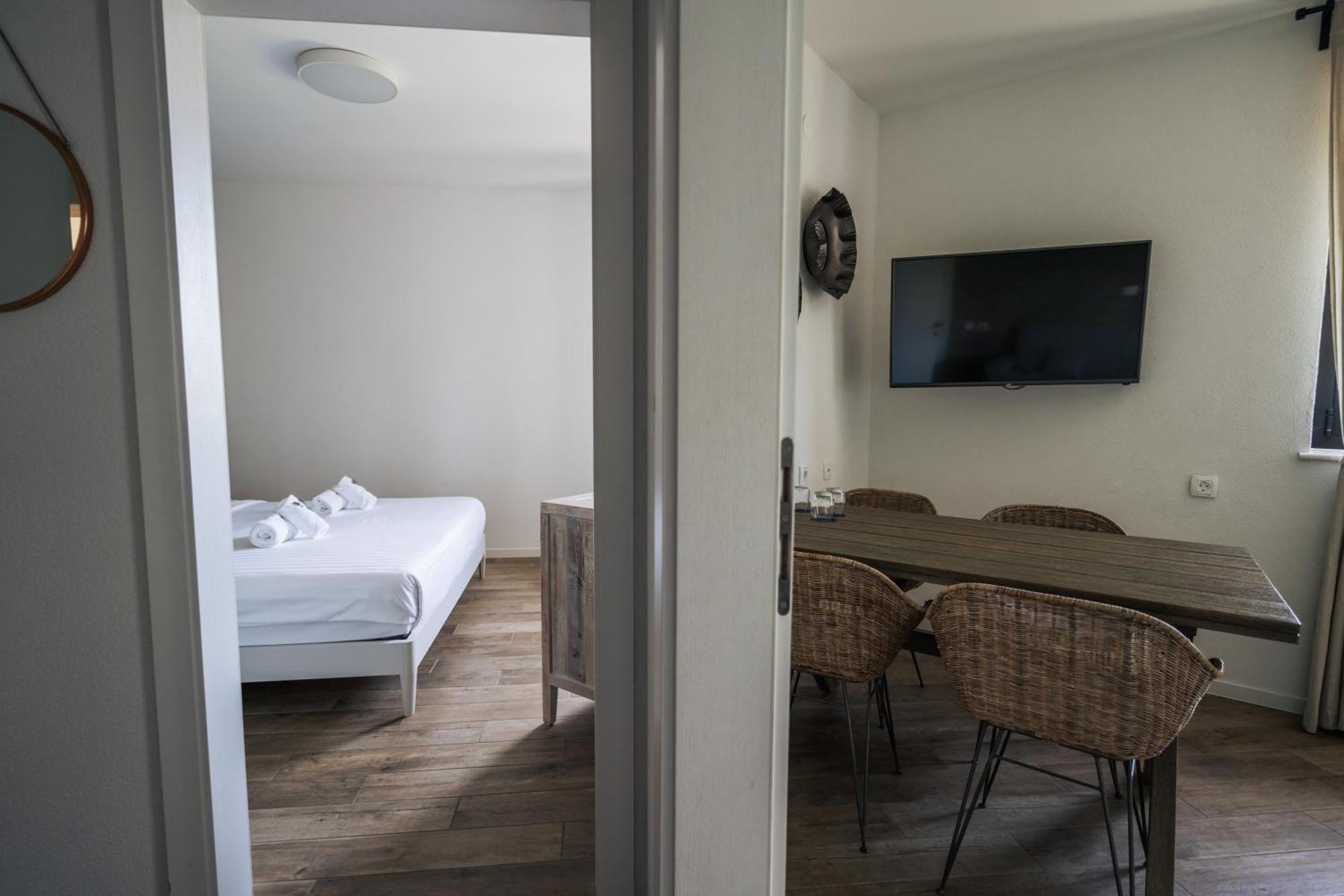 Rezidenca Ortus Hotel Ankaran Buitenkant foto